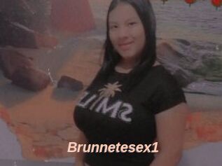 Brunnetesex1