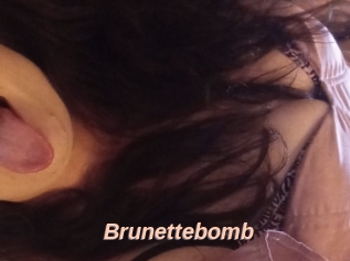 Brunettebomb