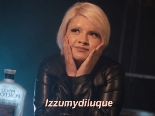 Izzumydiluque