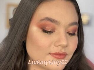 Lickmykitty02