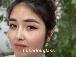 Lunadouglass