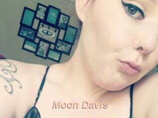Moon_Davis