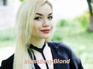 MusaSexyBlond