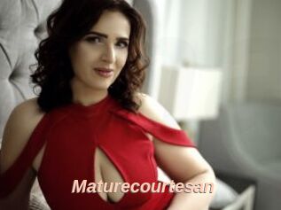 Maturecourtesan