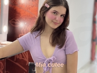 Mia_cutee