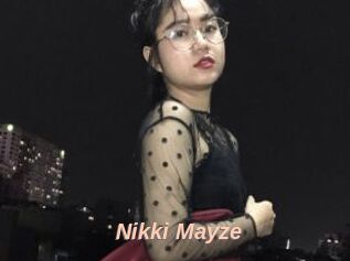 Nikki_Mayze