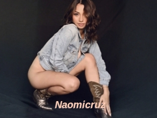 Naomicruz