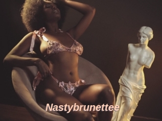 Nastybrunettee
