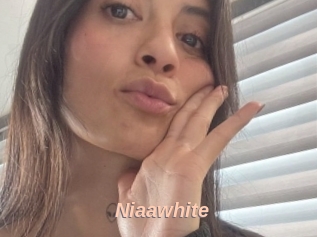 Niaawhite