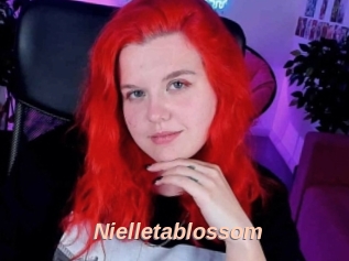 Nielletablossom