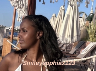 Smileysophiax123