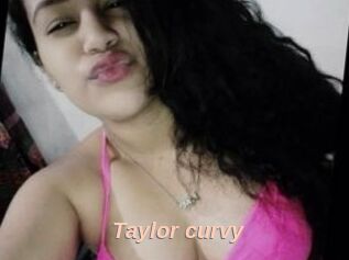 Taylor_curvy