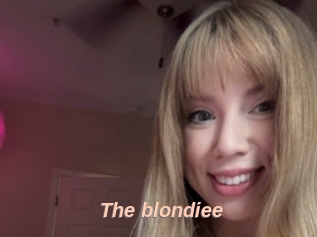The_blondiee